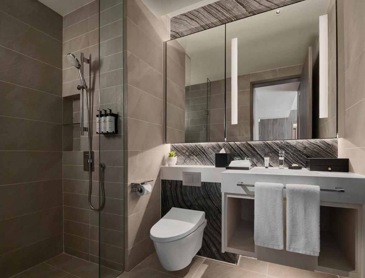 Pan Pacific Serviced Suites Kuala Lumpur Exterior foto Bathroom
